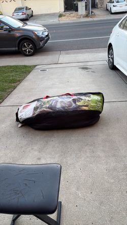 Coleman instant cabin for 10 people install with one minute used to time excellent condition paid 375 selling for 175
