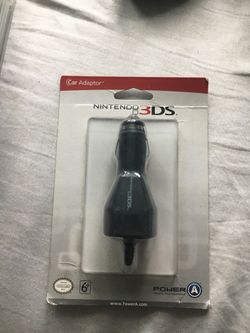 Nintendo 3DS Car charger ( 👉🏽check and follow my page for more games, electronic, and more stuff👈🏽)