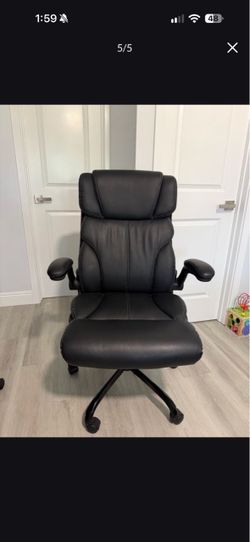 Ergonomic chair