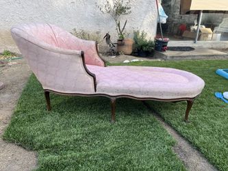 Antique Chaise lounge chair