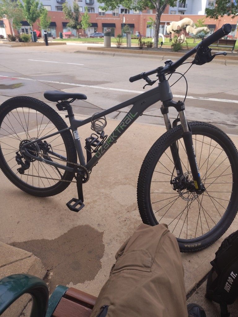 Ozark Trail Mountain Bike 29 Inch