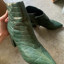 Womens 8 Green Faux Leather Boots Booties Heels - Marc Fisher