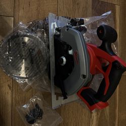 Milwaukee Circular Saw M18