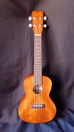 Cordoba ukulele concert size 23 inches