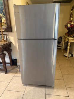 Refrigerator whirlpool