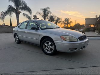 2004 Ford Taurus