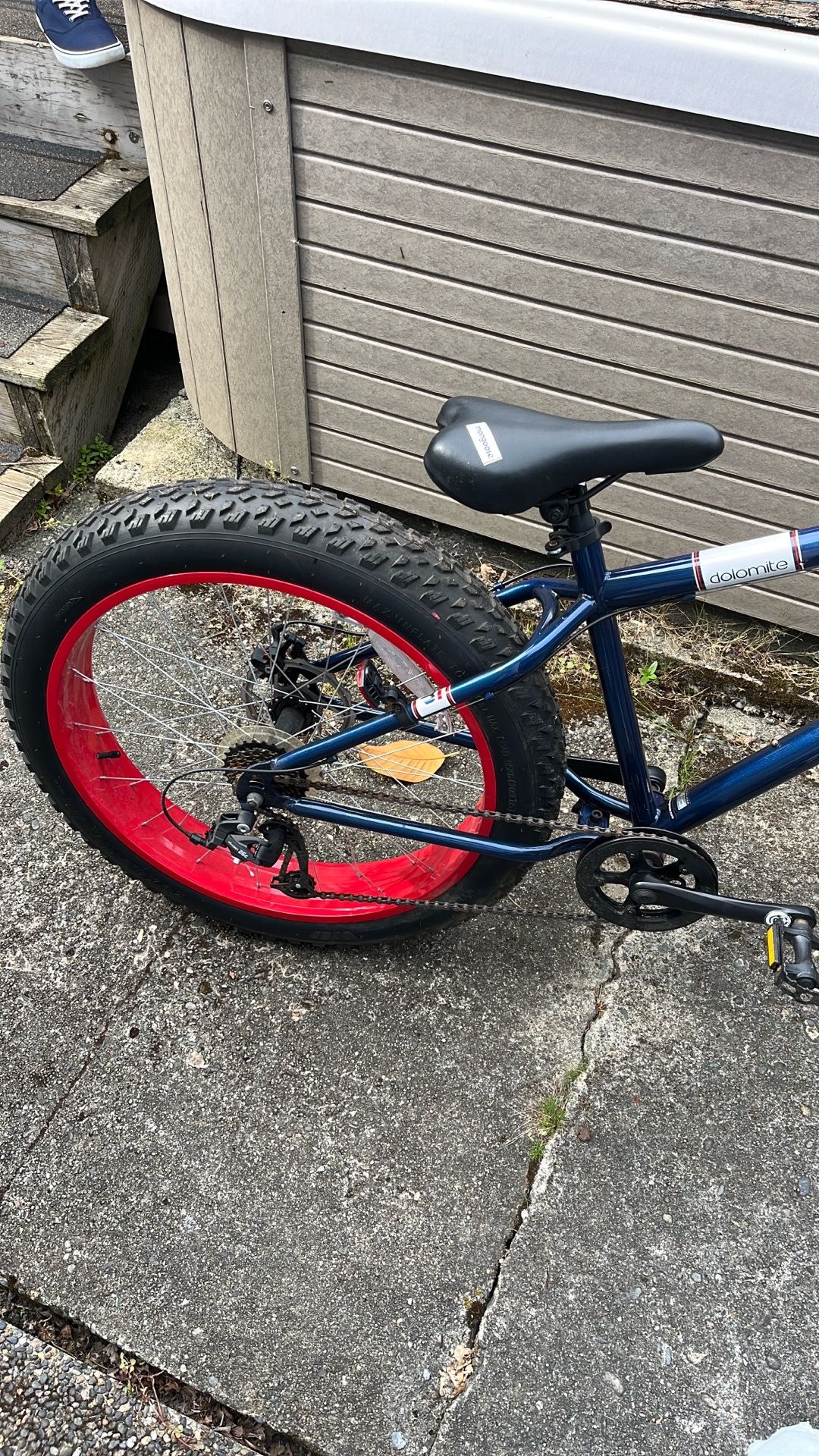 Mongoose dolomite