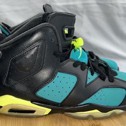 Size 5.5Y  Or Size 7 Women - Jordan 6 Retro Mid Turbo Green