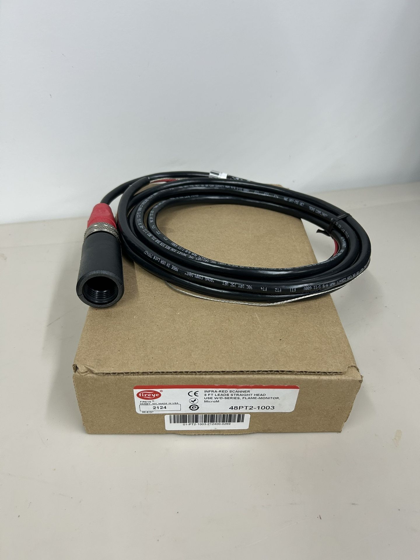 Straight Head Infrared Flame Scanner with 8 Ft. Tray-Rated Cable