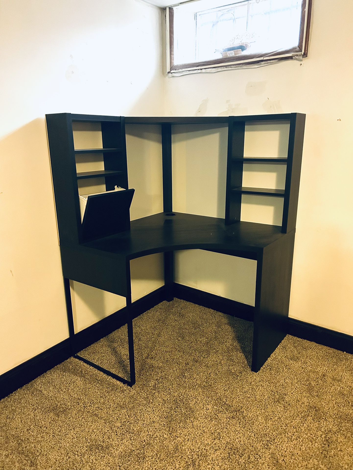 Corner Desk With Chair