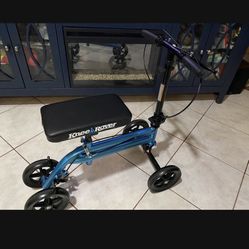 KneeRover Knee Scooter 