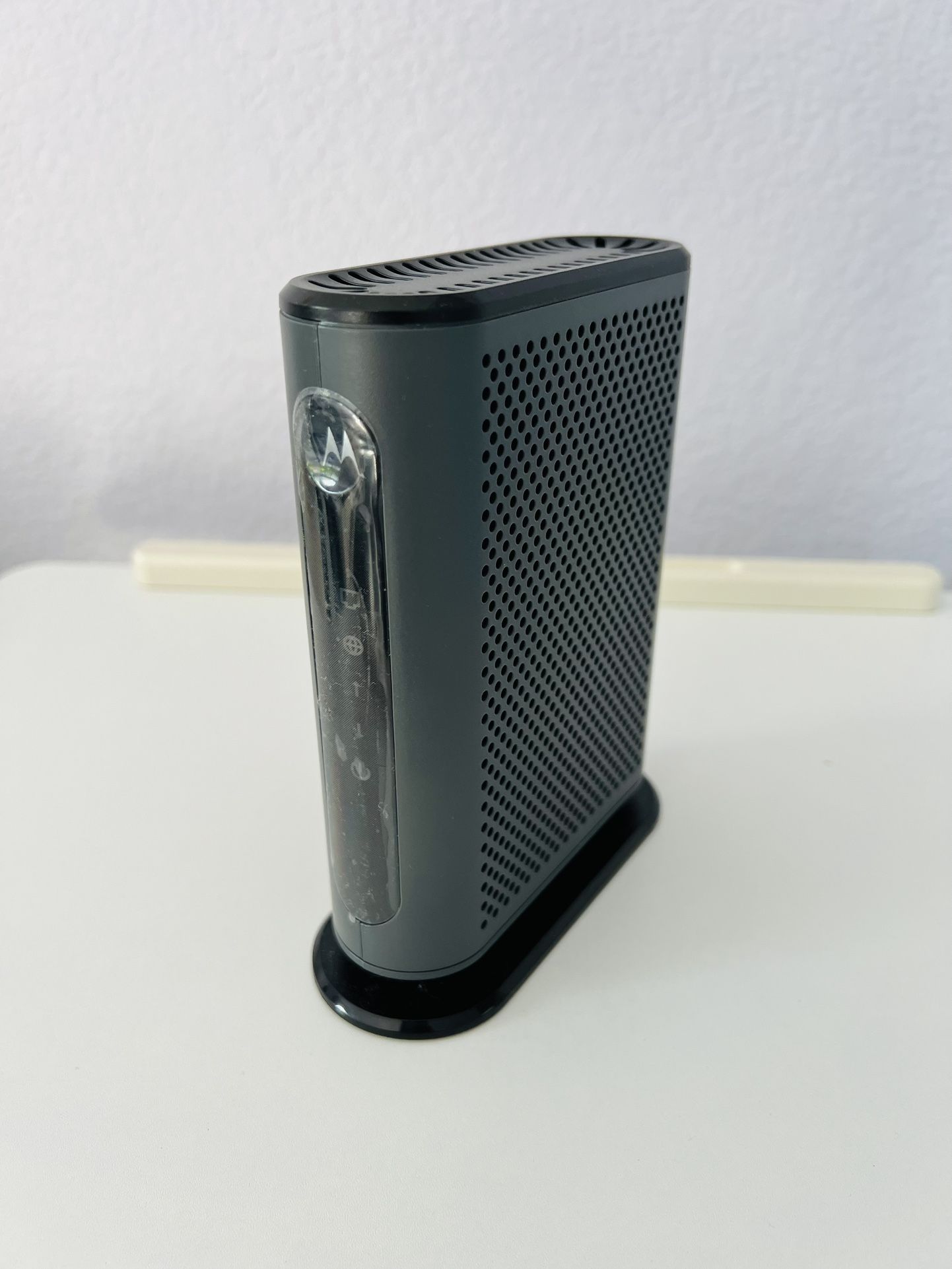 Motorola 8x4 Cable Modem