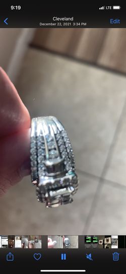 Diamonds Ring