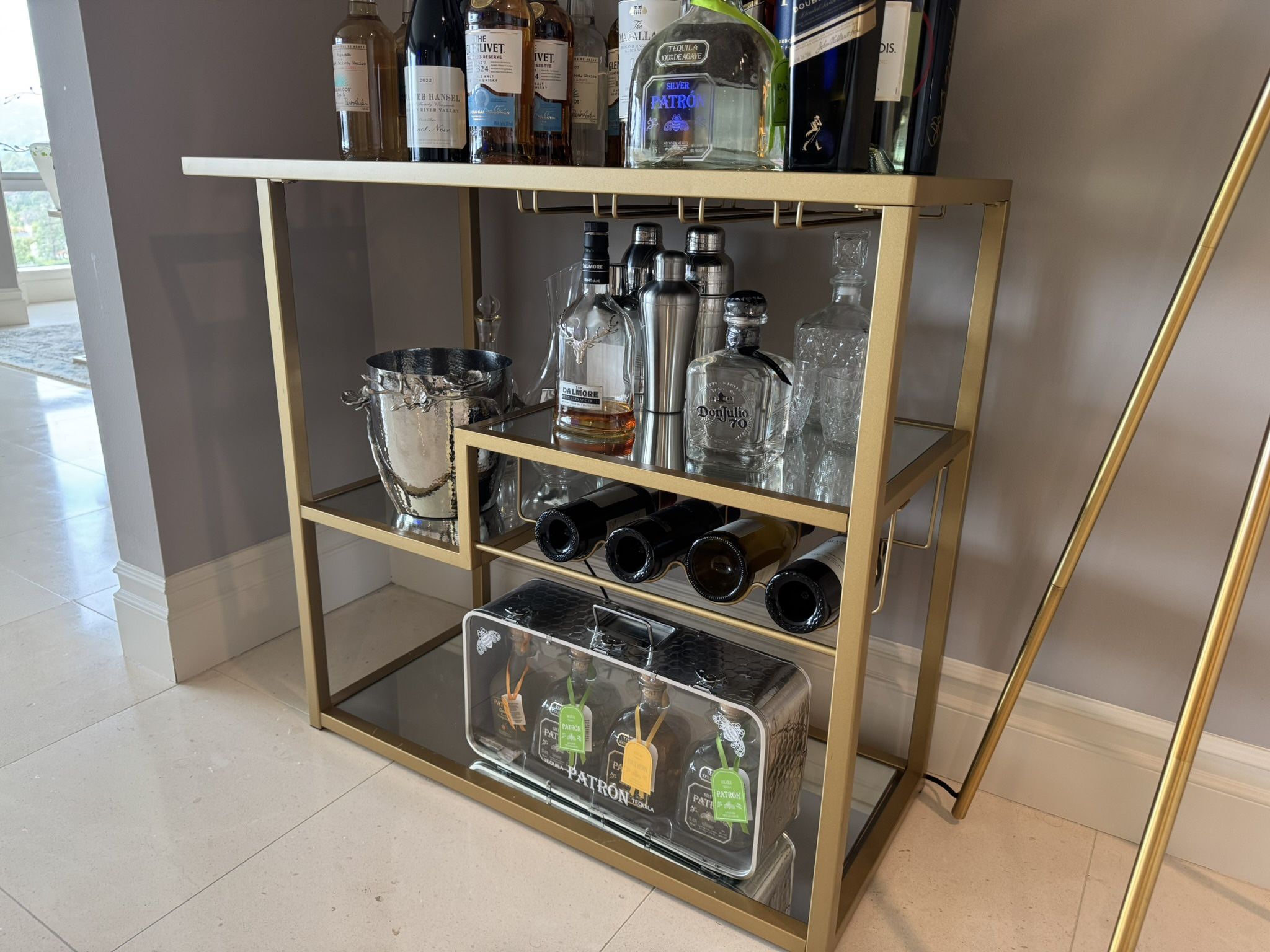 Side gold Bar Stand