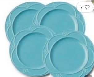 Brand new Princess House 4 Dinner plates Excellent Conditions