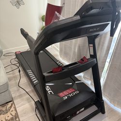 Sole F 63 Cushion Flex Treadmill