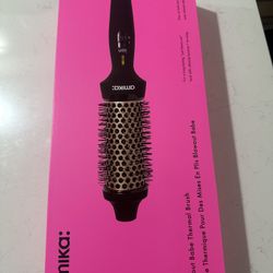 AMIKA THERMAL BRUSH