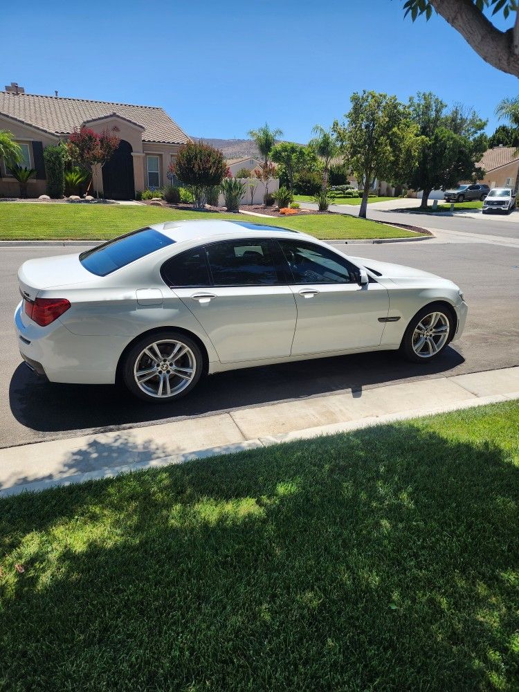 2012 BMW 7 Series