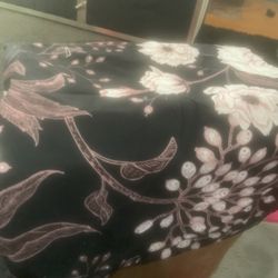 Queen Comforter And 2 Shams..new Item