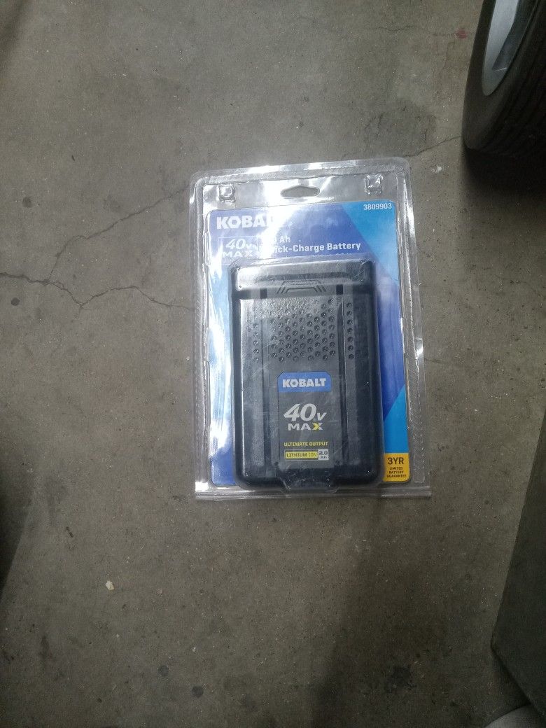KOBALT 40V MAX LITHUM  10N 2.0 Ah