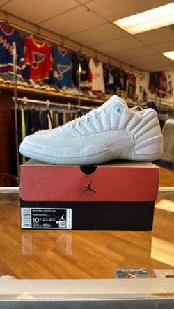 New Jordan 12 low Easter size 10.5