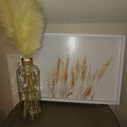 Beautiful Like New Picture With Matching Decor