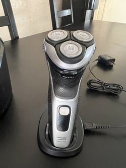 Philips Norelco Series 3000 Wet And Dry