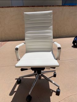 Evolve Executive Highback EV-45 Conference Office Chair