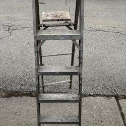 Step Ladder