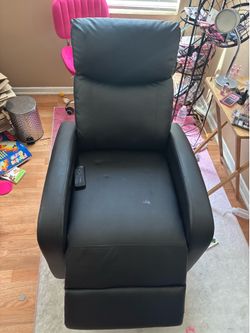 Recliner chair with massage mode