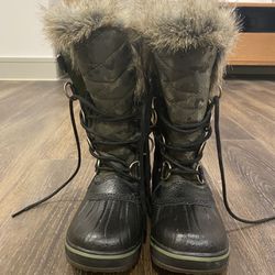 Sorel winter boot