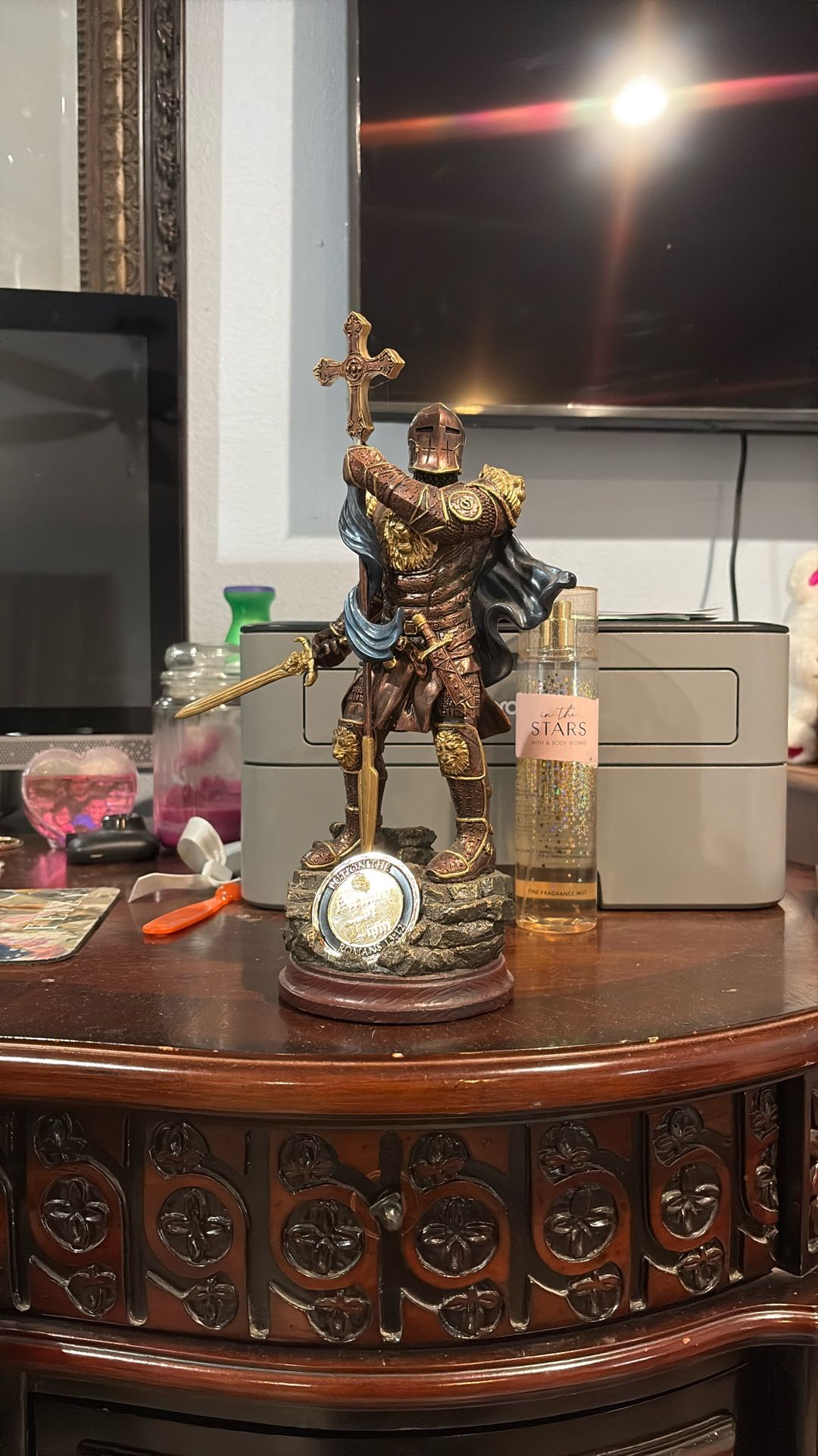 Armor Of Light Knight 