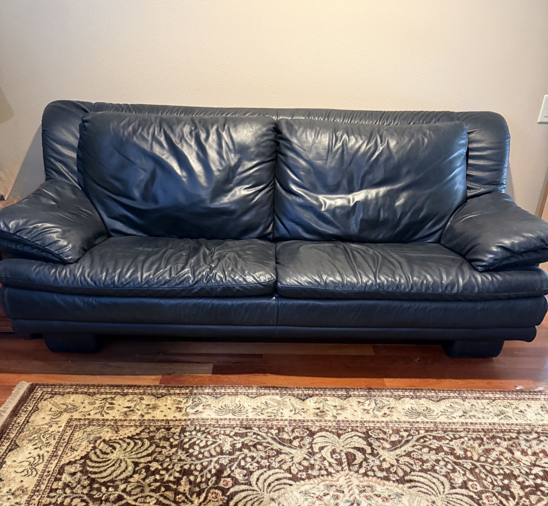 Like New Natuzzi Italian Sofa