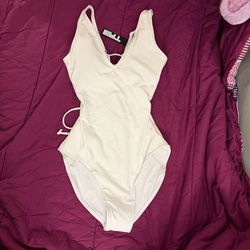 Ta3 Plungey Size Small Reg/Long Shapewear One Piece Swim White NWT Flaw