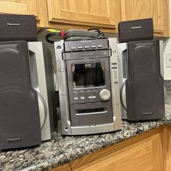 Panasonic CD Stereo System SA-AK600