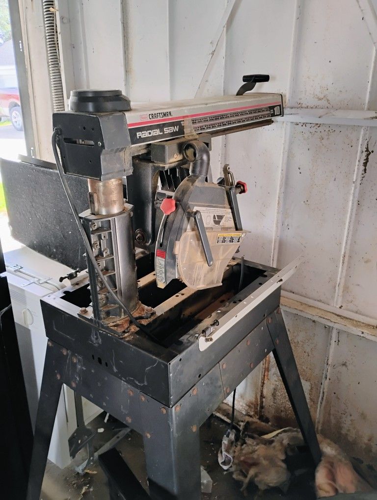 Vintage Table Top Saw