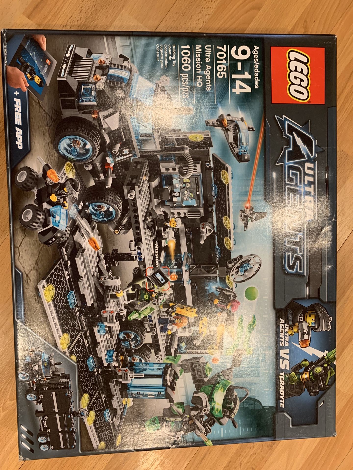 Ultra Agents Mission HQ LEGO Set (70165)
