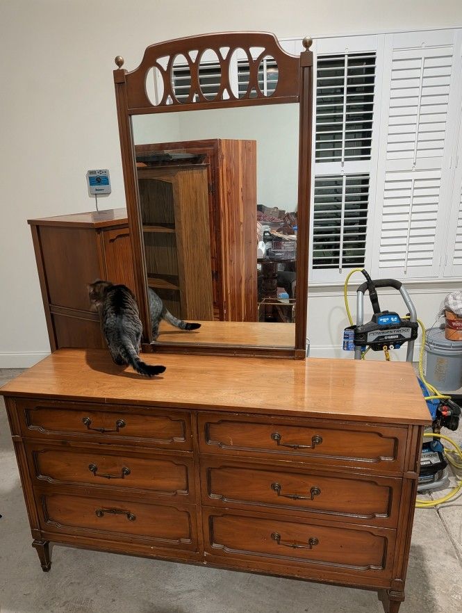 Vintage Wooden Dresser with 6 Drawers and a Mirror 