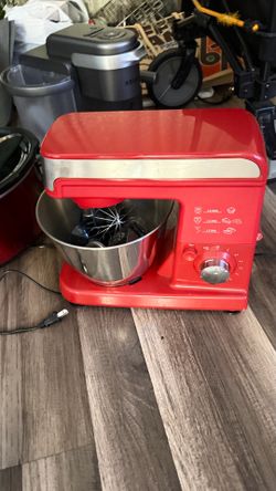 Red Stand Mixer with Stainless Steel Bowl