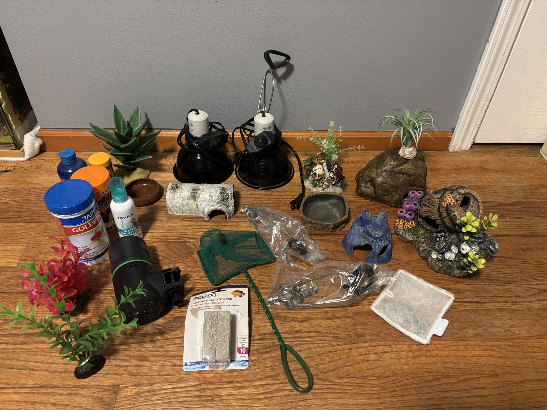 Reptile and fish supplies