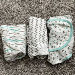 $10 - 3 pack Baby Swaddle Blankets