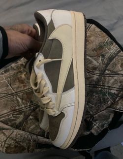 Travis Scott x Air Jordan 1 Retro Reverse Mochas