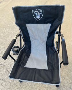 Raiders hard arm chair