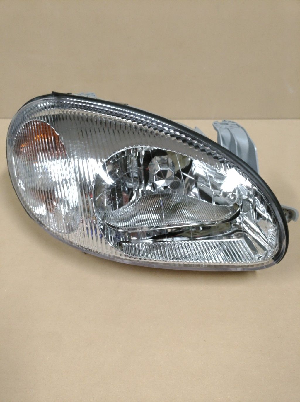 Daewoo Lanos headlamp