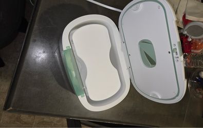 Wipe warmer
