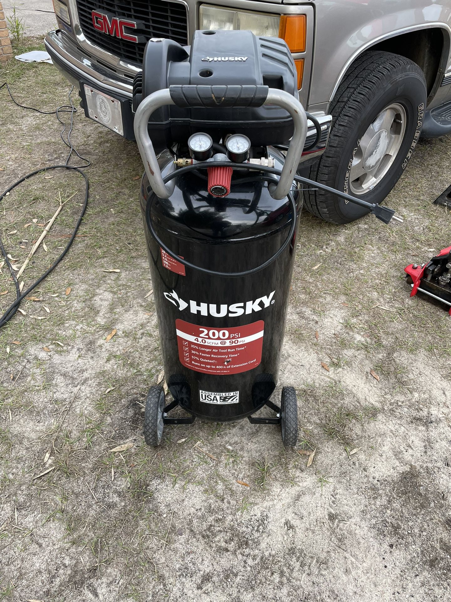 Husky 20 gallon compressor 