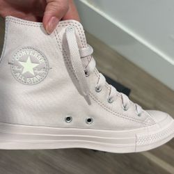 Converse Shoes  - Light Pink 
