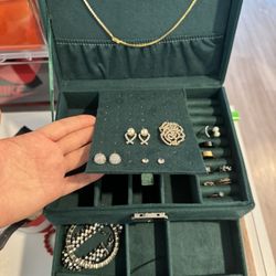 All Accessories + Case