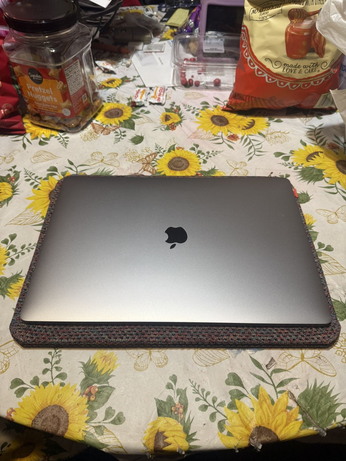 MacBook Pro 16 Inch