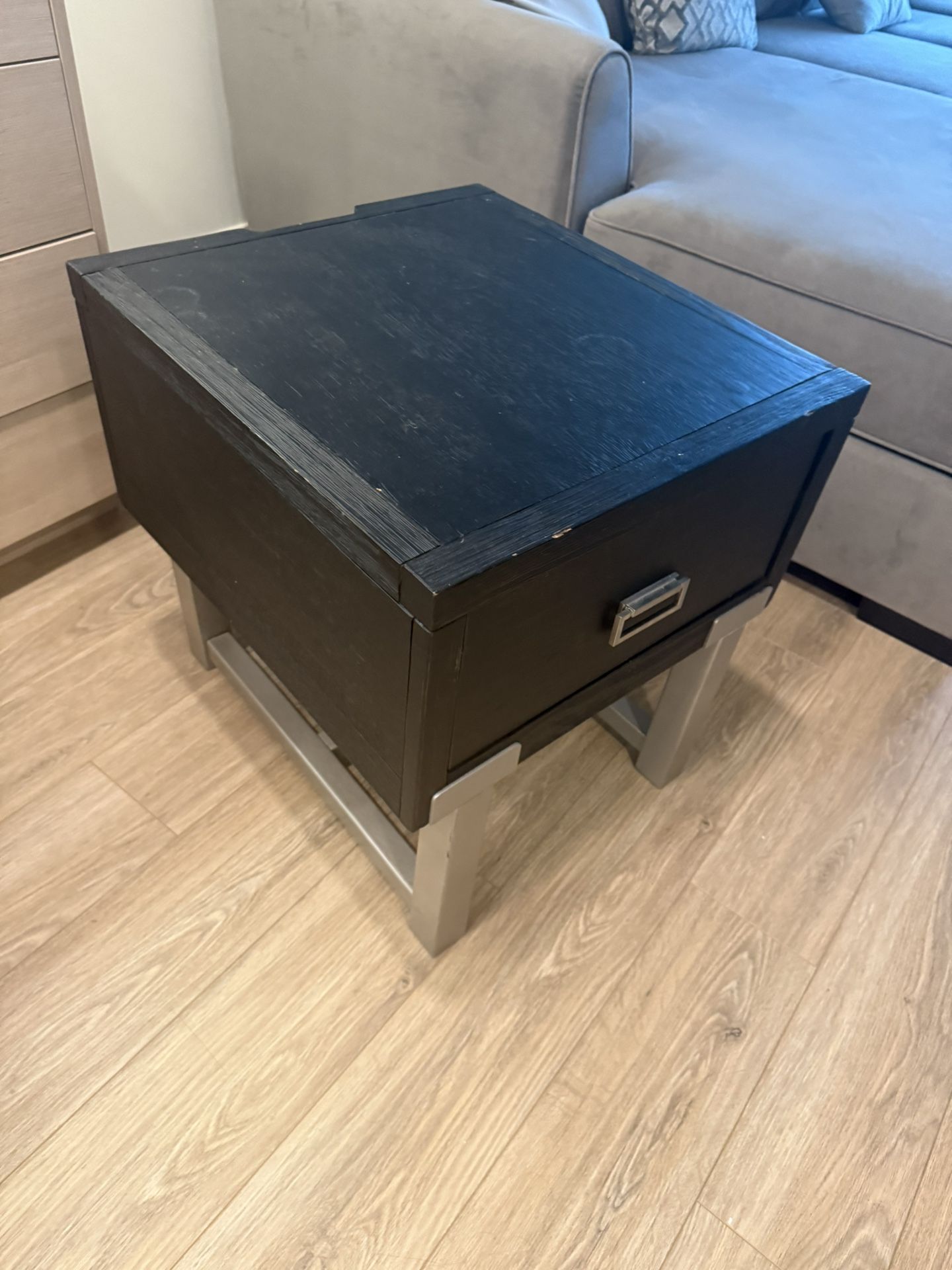 Nightstand/Console Table